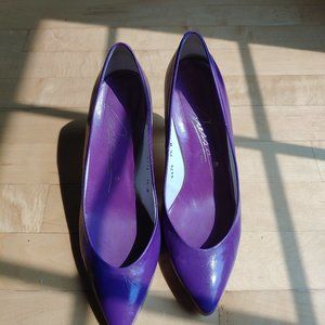 Vintage Purple Leather Pumps size 7.5 Medium